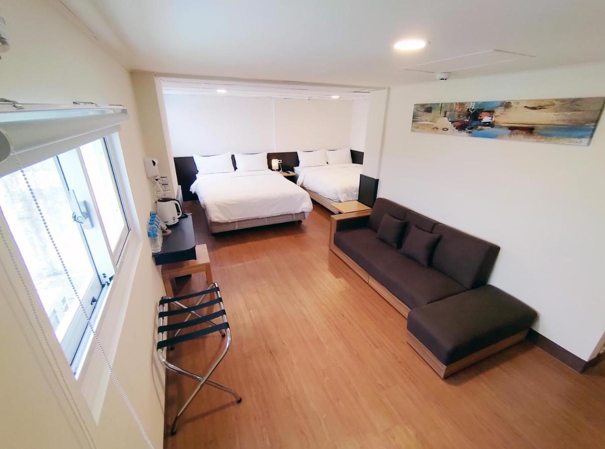 富裕商旅 Rich-Hotel Taitung Экстерьер фото